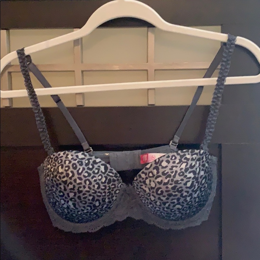 PINK Victoria’s Secret Multi-Way Push-Up